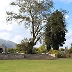 Semantron Traditional Village Hotel
