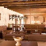 Hotel Semantron Traditional Village