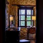 Hotel Semantron Traditional Village