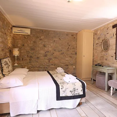 Hotel Semantron Traditional Village 4*