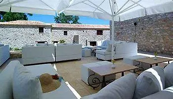 Semantron Traditional Village Hotel