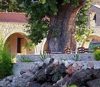Hotel Semantron Traditional Village Diakopto
