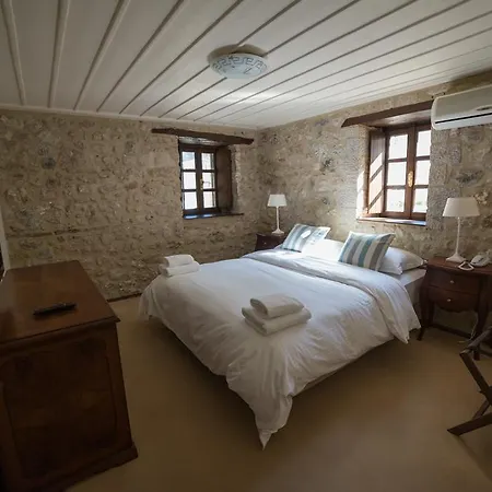 Semantron Traditional Village Hotel 4*