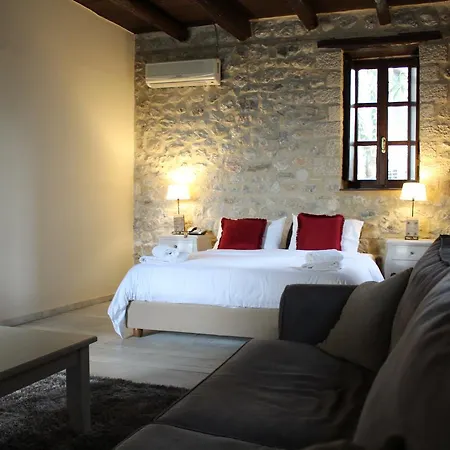 Hotel Semantron Traditional Village Diakopto