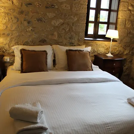 Semantron Traditional Village 4* Diakopto