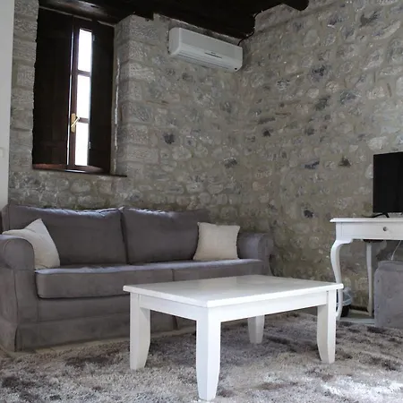 Hotel Semantron Traditional Village Diakopto