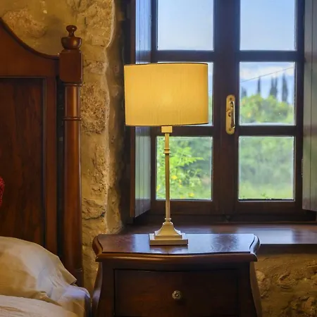 Semantron Traditional Village 4*