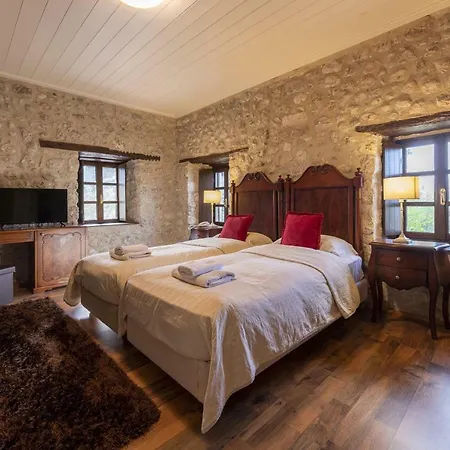 Semantron Traditional Village Hotel