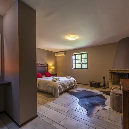 Hotel Semantron Traditional Village Diakopto