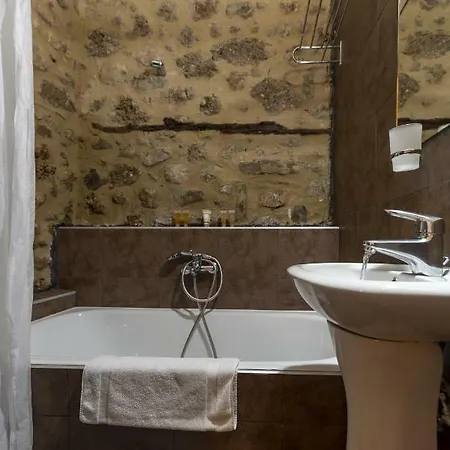 Semantron Traditional Village Hotel 4*