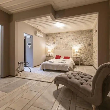 Semantron Traditional Village 4*