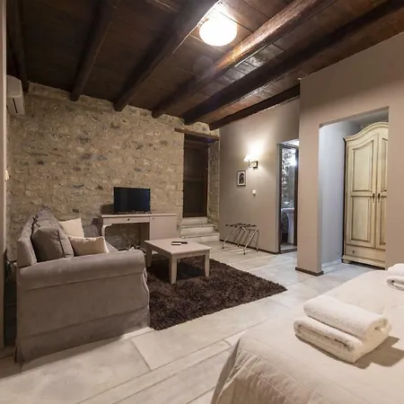 Semantron Traditional Village 4*