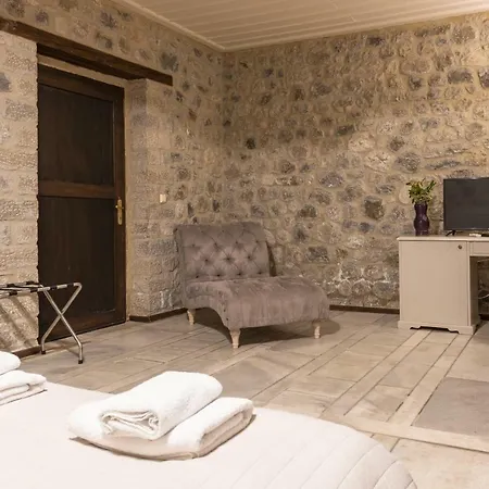 Hotel Semantron Traditional Village Diakopto