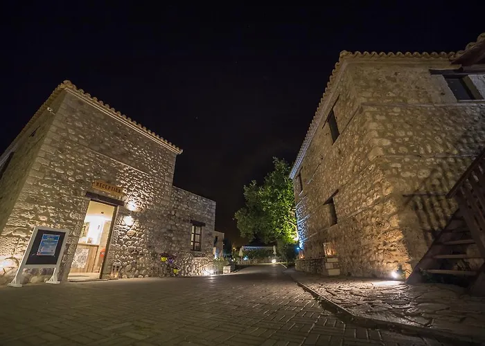 Semantron Traditional Village Hotel