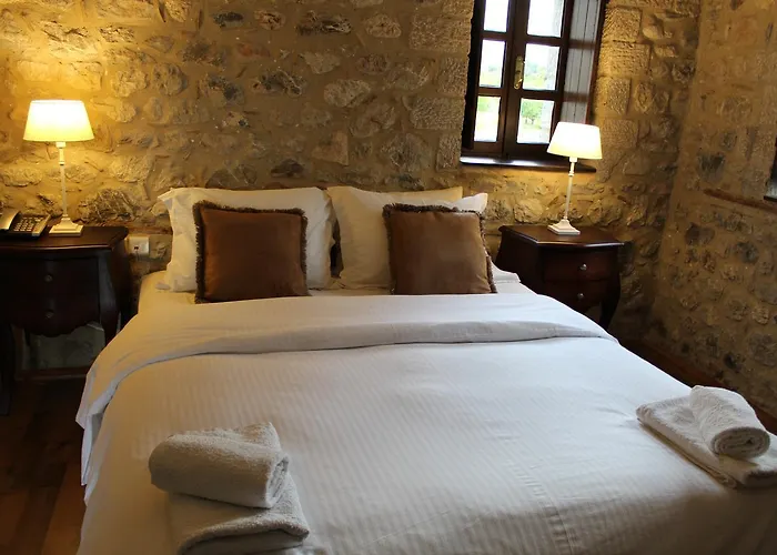 Semantron Traditional Village 4* Diakopto