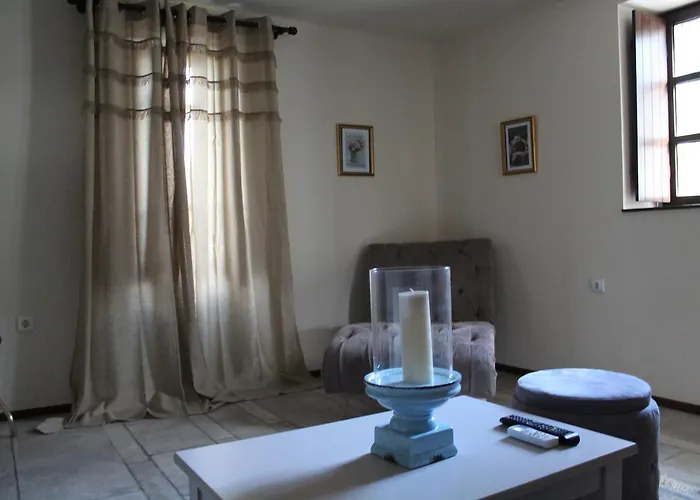 Semantron Traditional Village 4*