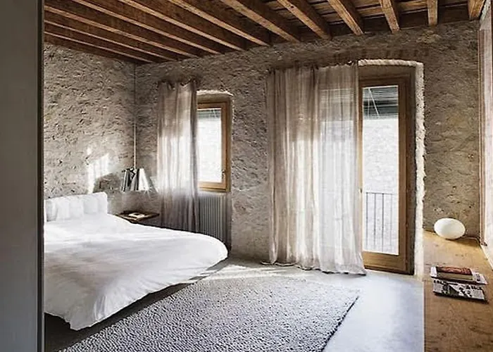 Semantron Traditional Village 4*