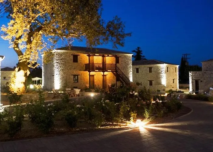 Semantron Traditional Village Hotel