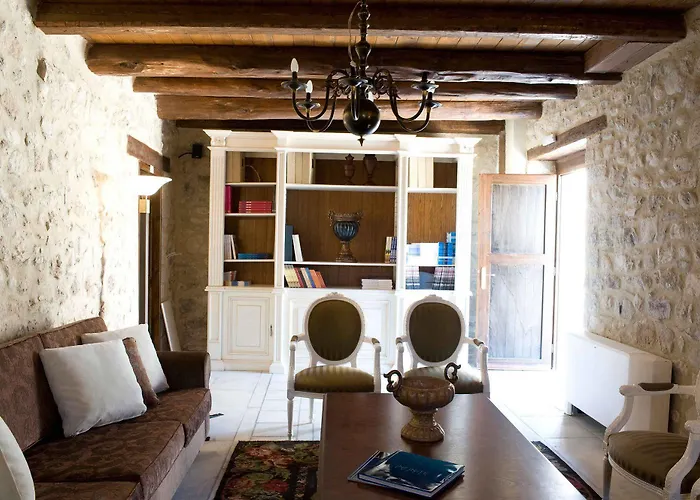 Hotel Semantron Traditional Village Diakopto