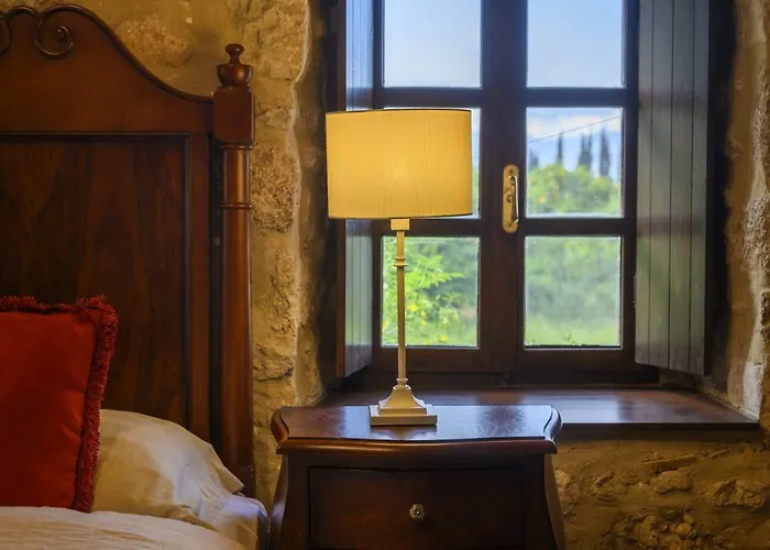 Semantron Traditional Village 4*