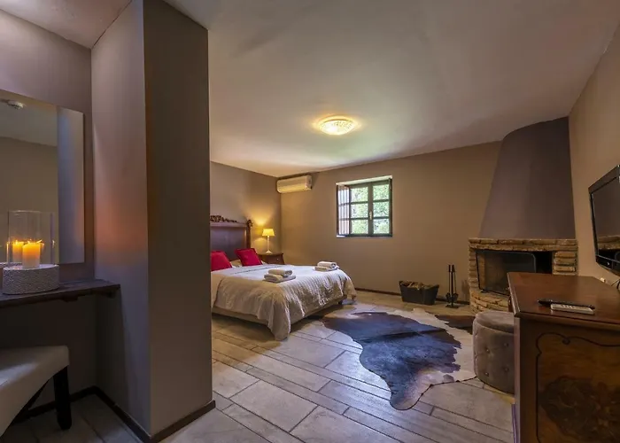 Hotel Semantron Traditional Village Diakopto