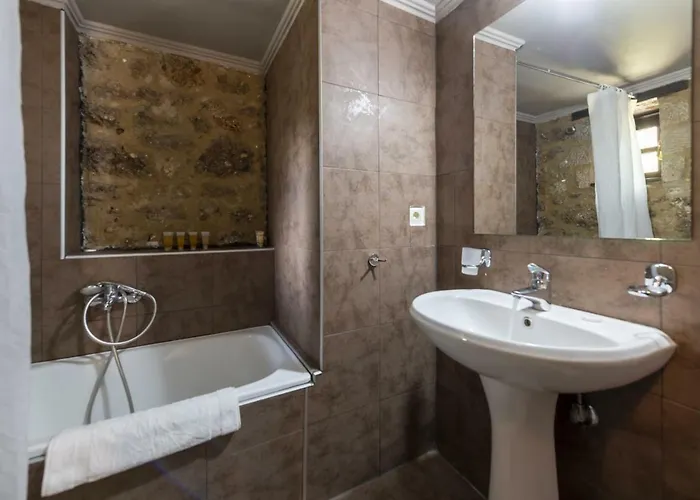 Hotel Semantron Traditional Village Diakopto