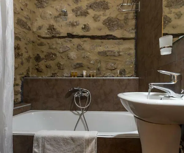 Semantron Traditional Village Hotel 4*