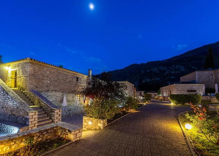 Semantron Traditional Village Hotel