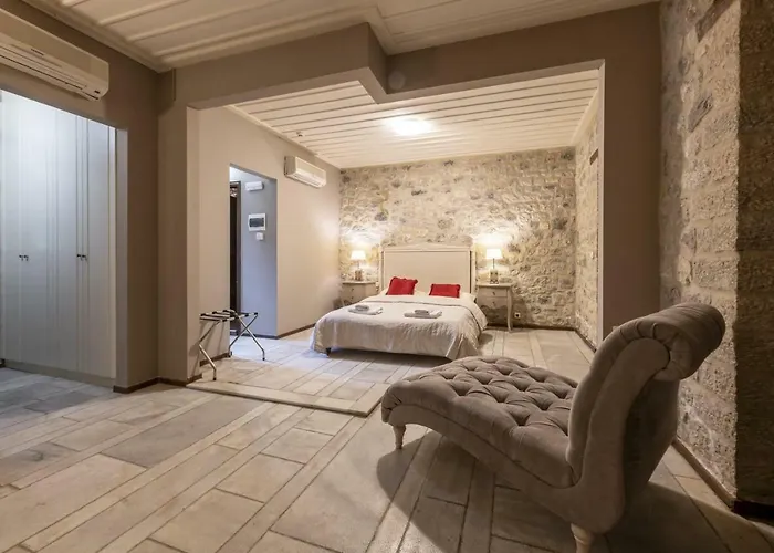 Semantron Traditional Village 4*