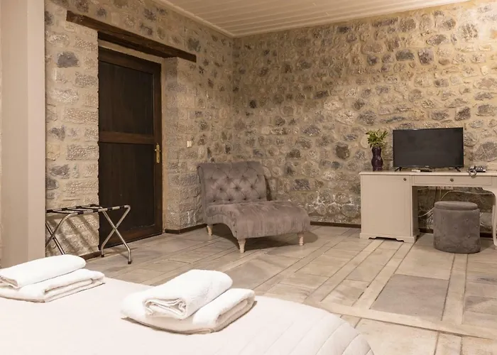 Hotel Semantron Traditional Village Diakopto